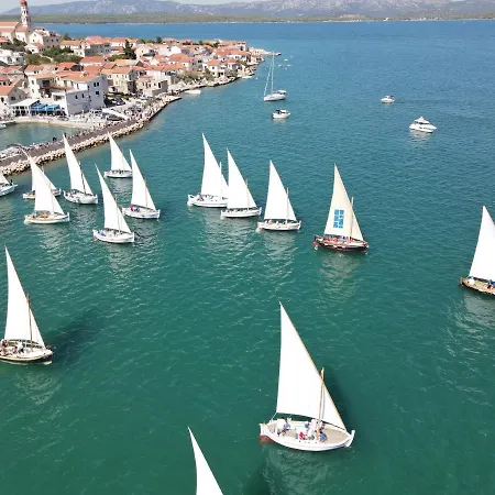 Διαμέρισμα Lantina *