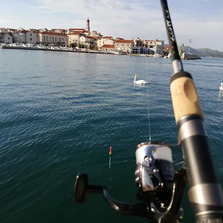 Lantina * Betina (Sibenik-Knin)