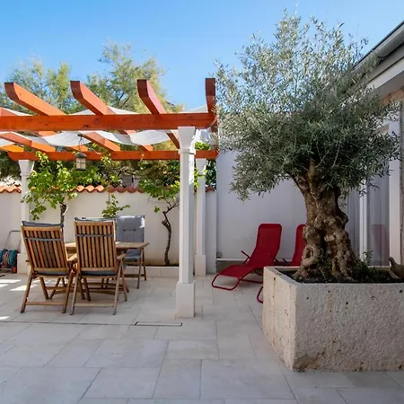 Lantina Apartment Betina (Sibenik-Knin)