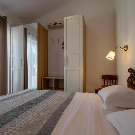 Lantina Betina (Sibenik-Knin)