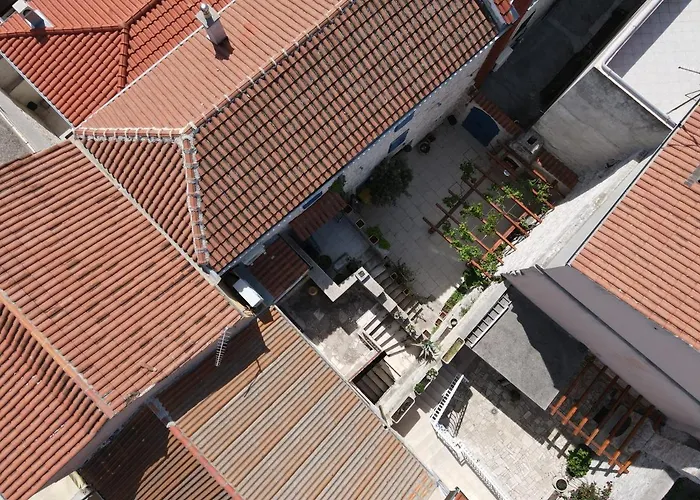 Lantina * Betina (Sibenik-Knin)