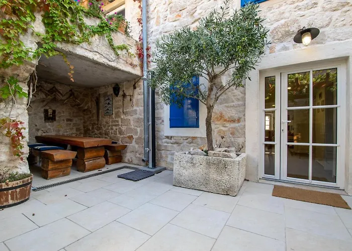 Lantina Apartamento *